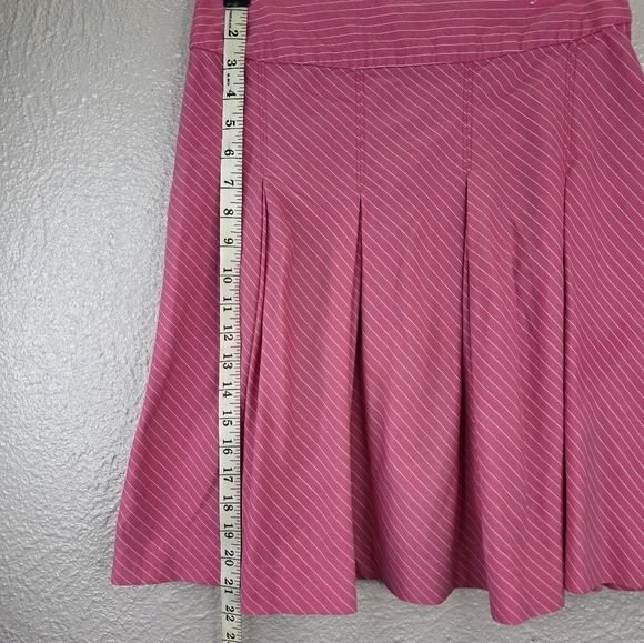 Old Navy Women Pink Pinstripe Pleated Skirt Just Below Waist Size 2 - Picture 10 of 14